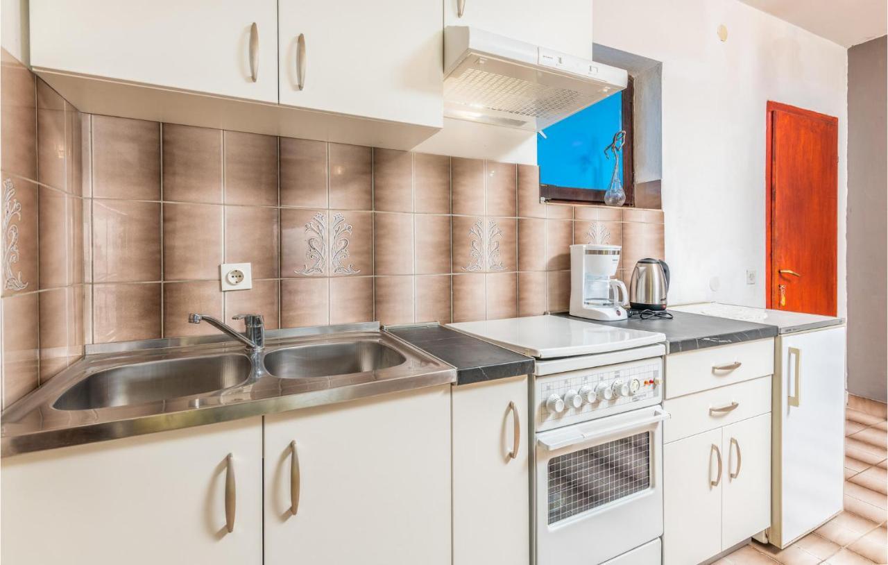 Lovely Apartment In Stara Baska With Wifi Екстер'єр фото