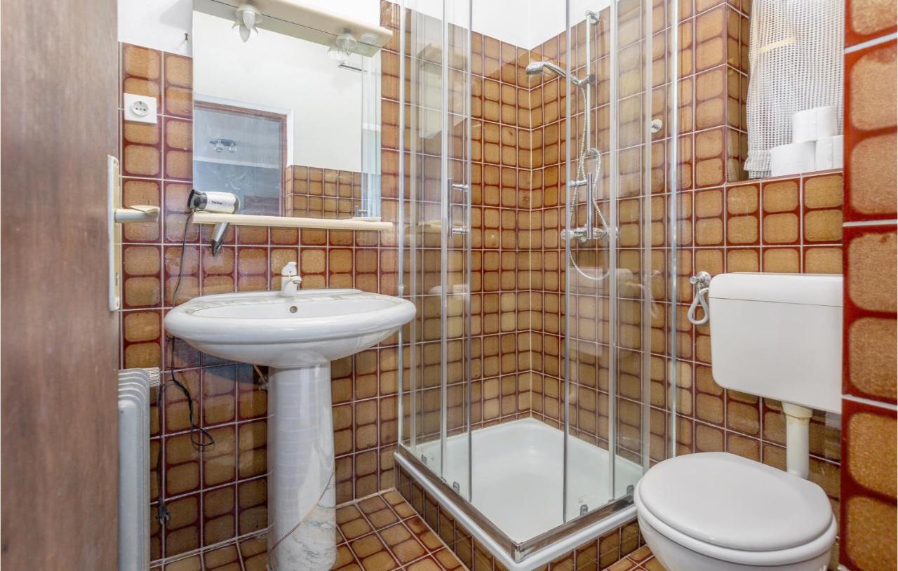 Lovely Apartment In Stara Baska With Wifi Екстер'єр фото